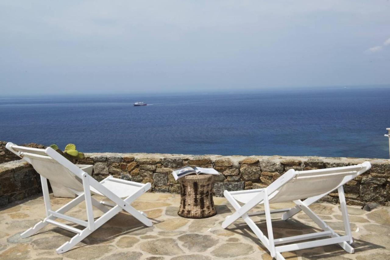 White Rock & * Houlakia (Mykonos)