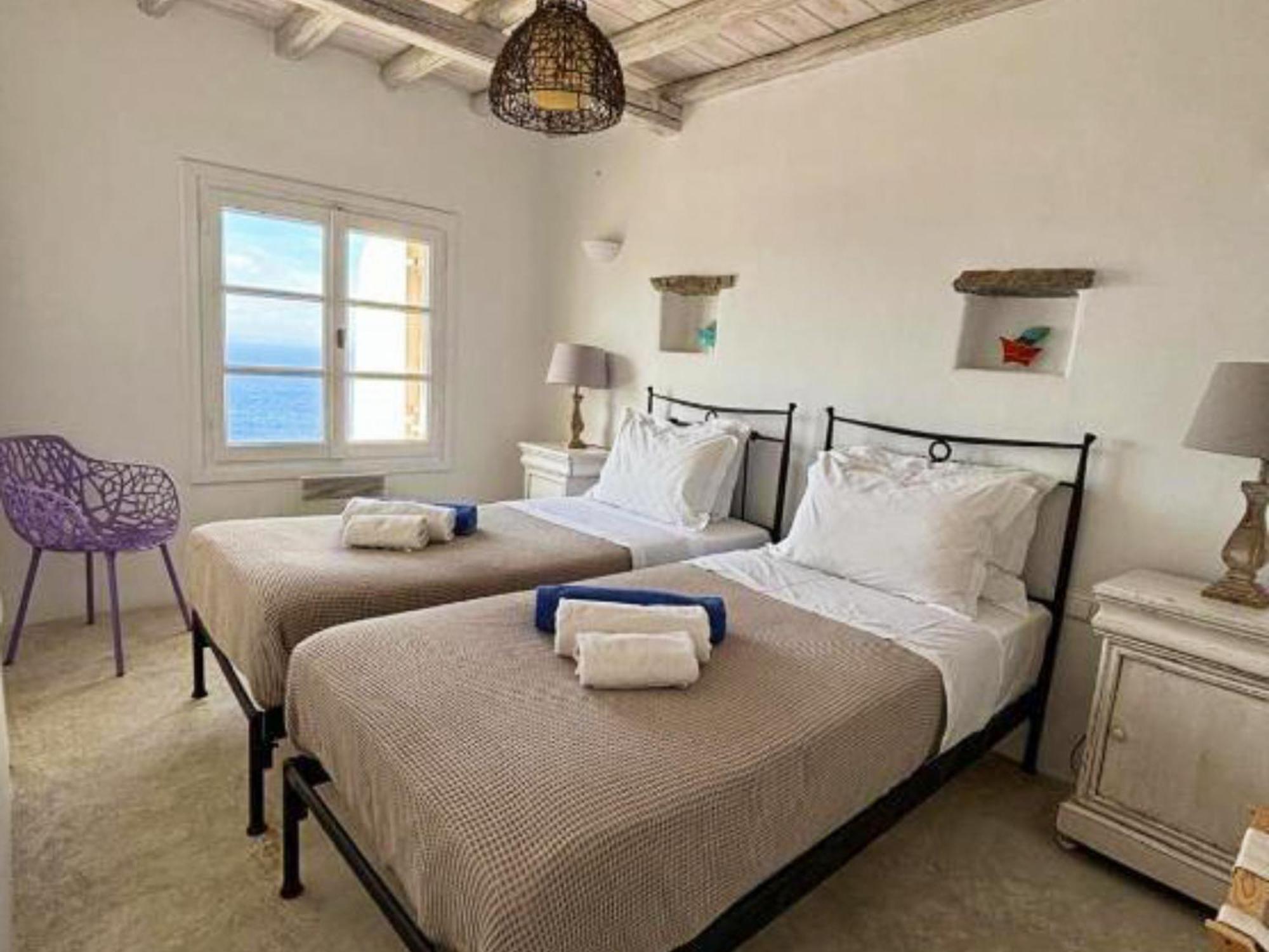 Hotel White Rock &