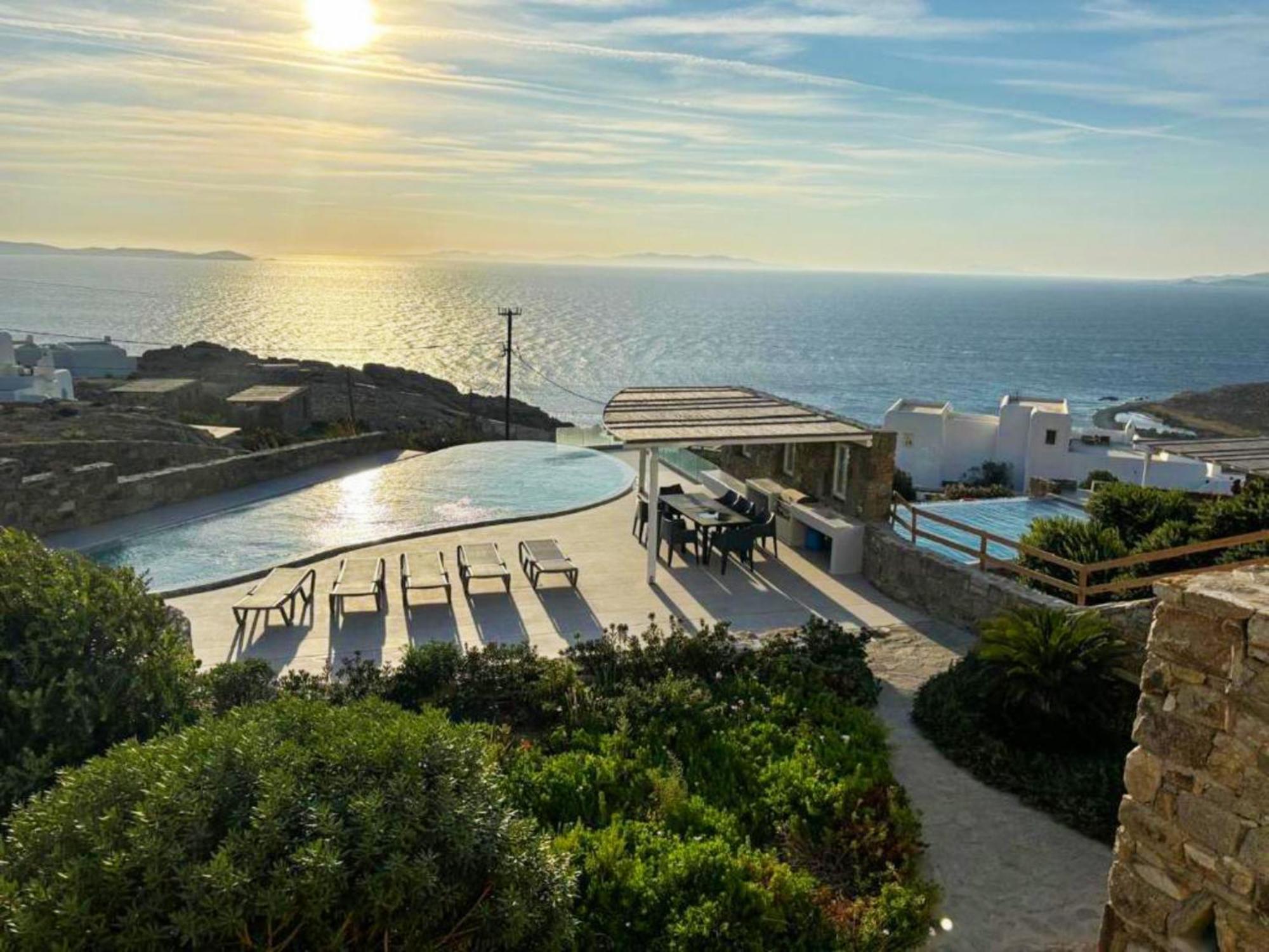 Hotel White Rock & Houlakia (Mykonos)