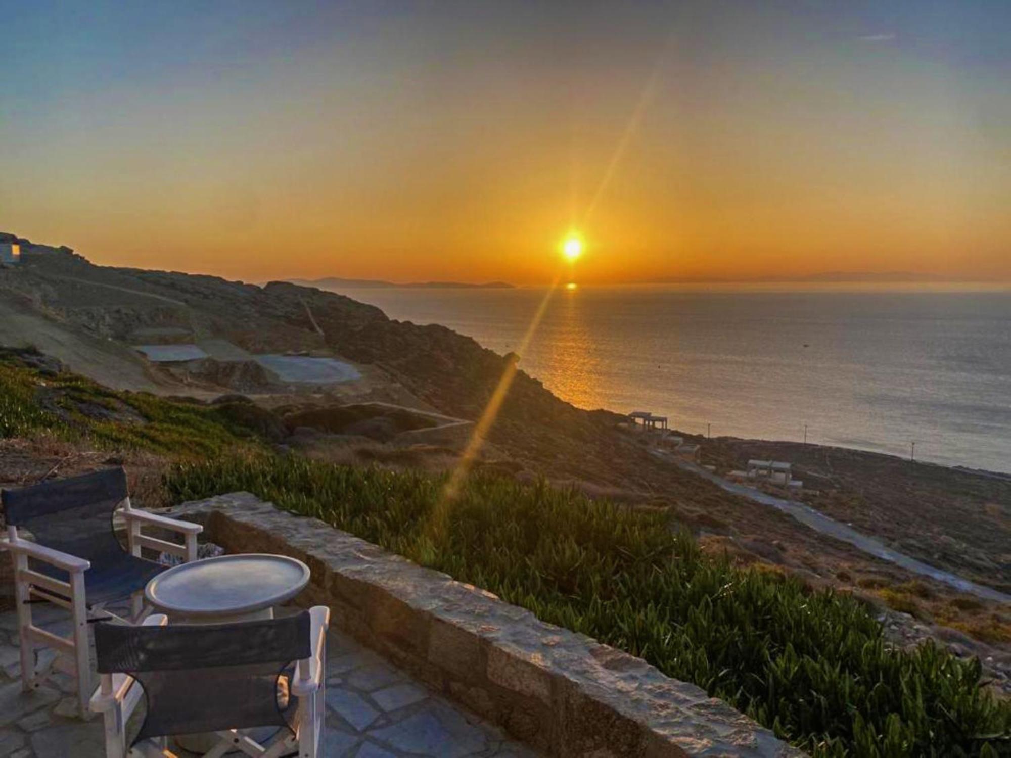 White Rock & Houlakia (Mykonos)