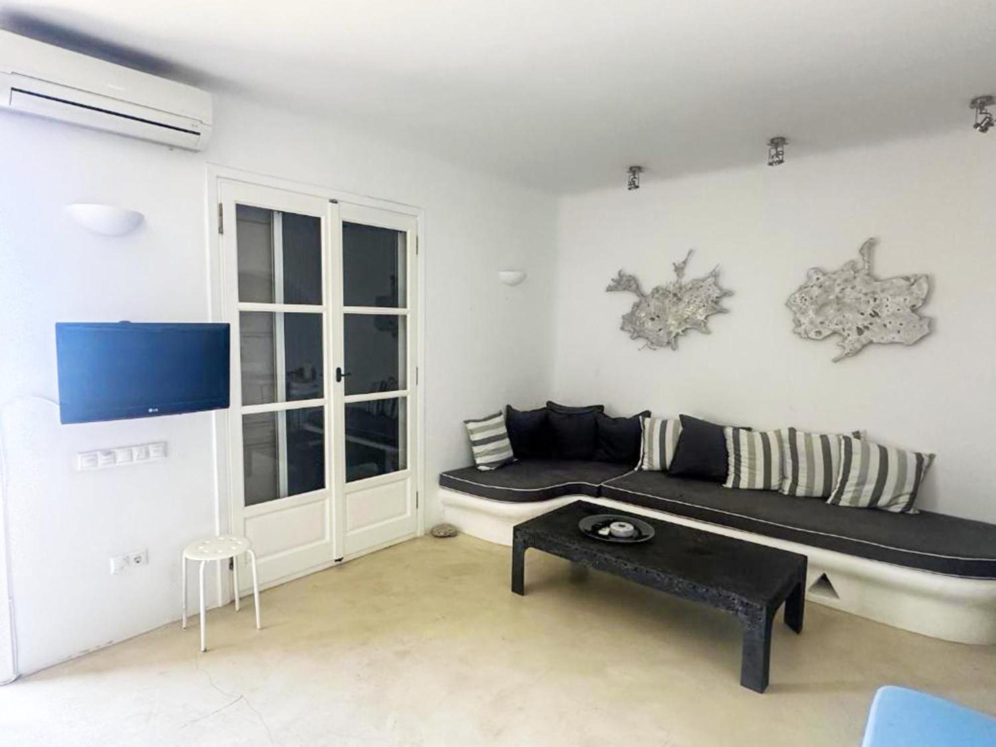 White Rock & Houlakia (Mykonos)