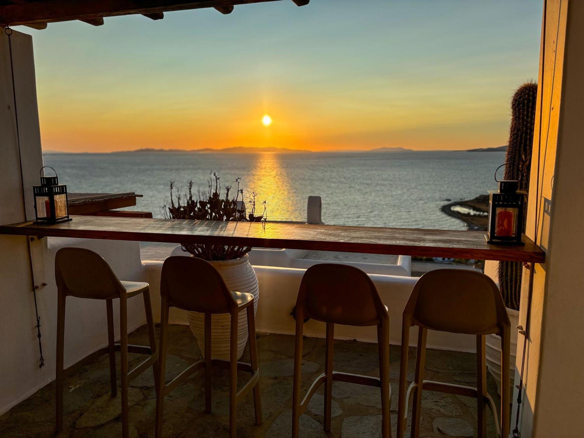 Hotel White Rock & Houlakia (Mykonos)
