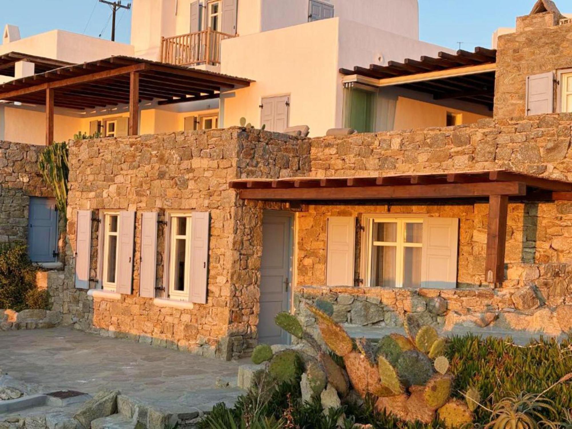 Hotel White Rock & Houlakia (Mykonos)