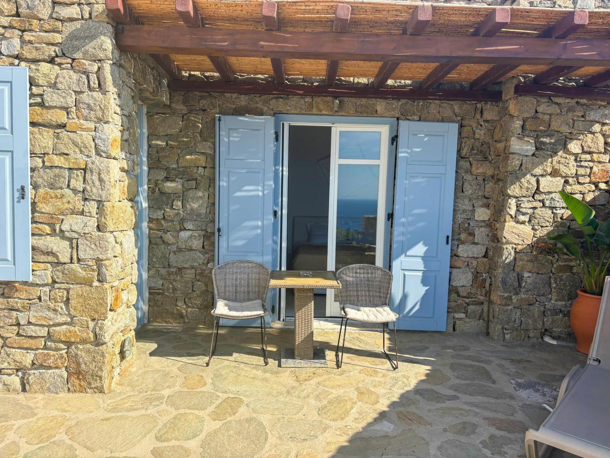 White Rock & Houlakia (Mykonos)